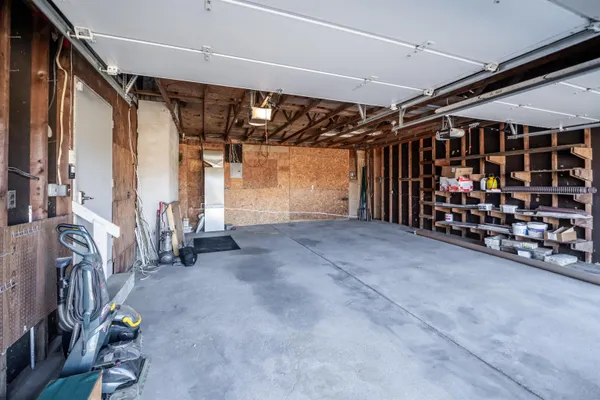 $249,900 | 1501 North Clydesdale Drive, Hutchinson, KS 67501