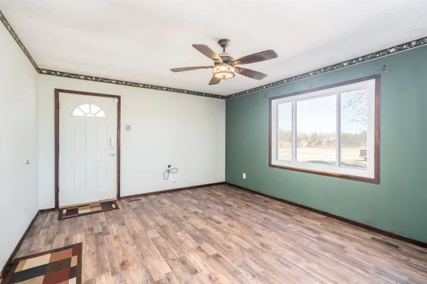 $249,900 | 1501 North Clydesdale Drive, Hutchinson, KS 67501