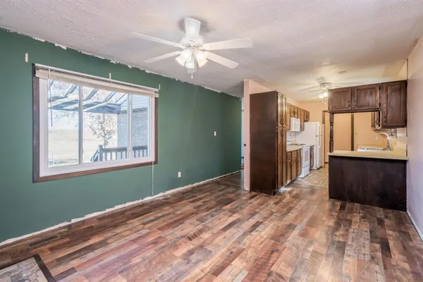 $249,900 | 1501 North Clydesdale Drive, Hutchinson, KS 67501