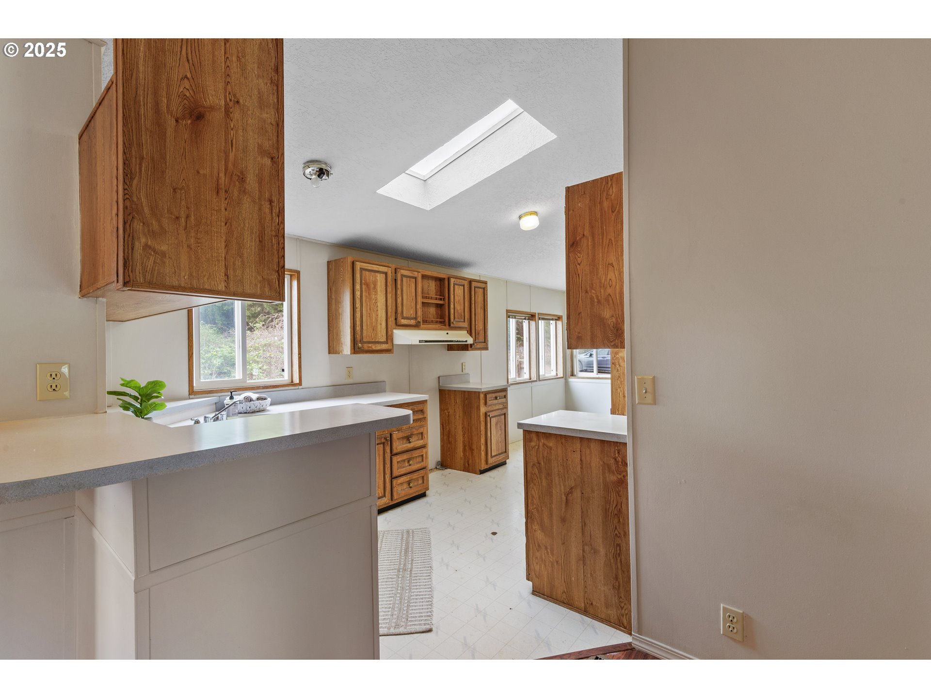 15050 South Maplelane Road Oregon City, OR 97045 - Photo 39 of 48 Gallery Image 39