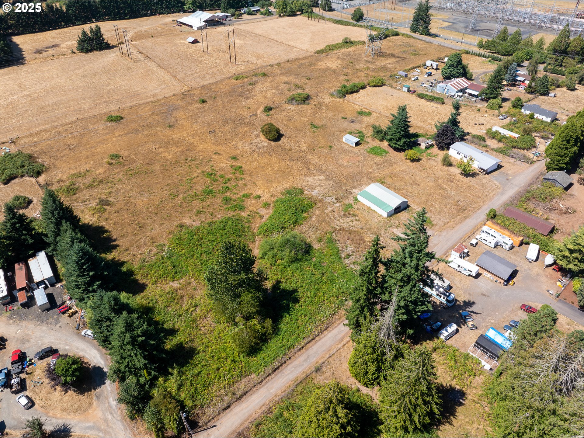 15050 South Maplelane Road Oregon City, OR 97045 - Photo 4 of 48 Gallery Image 4