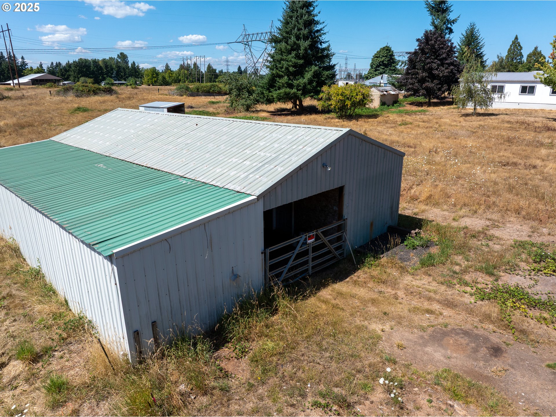 15050 South Maplelane Road Oregon City, OR 97045 - Photo 8 of 48 Gallery Image 8