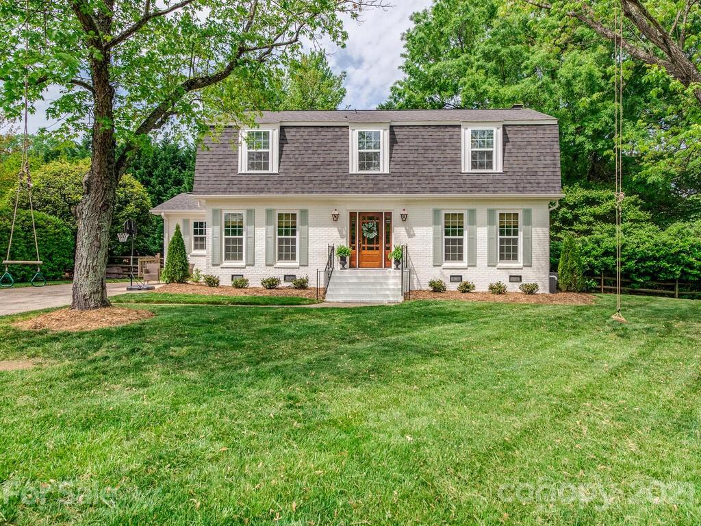 6112 Sharon Acres Road Charlotte, NC 28210 - Photo 1 of 26 Gallery Image 1