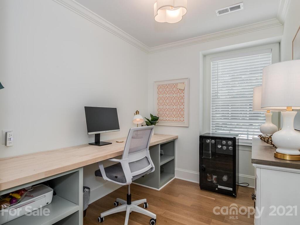 6112 Sharon Acres Road Charlotte, NC 28210 - Photo 12 of 26 Gallery Image 12