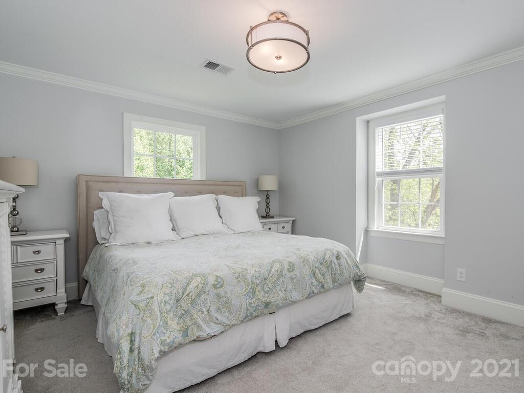 6112 Sharon Acres Road Charlotte, NC 28210 - Photo 13 of 26 Gallery Image 13
