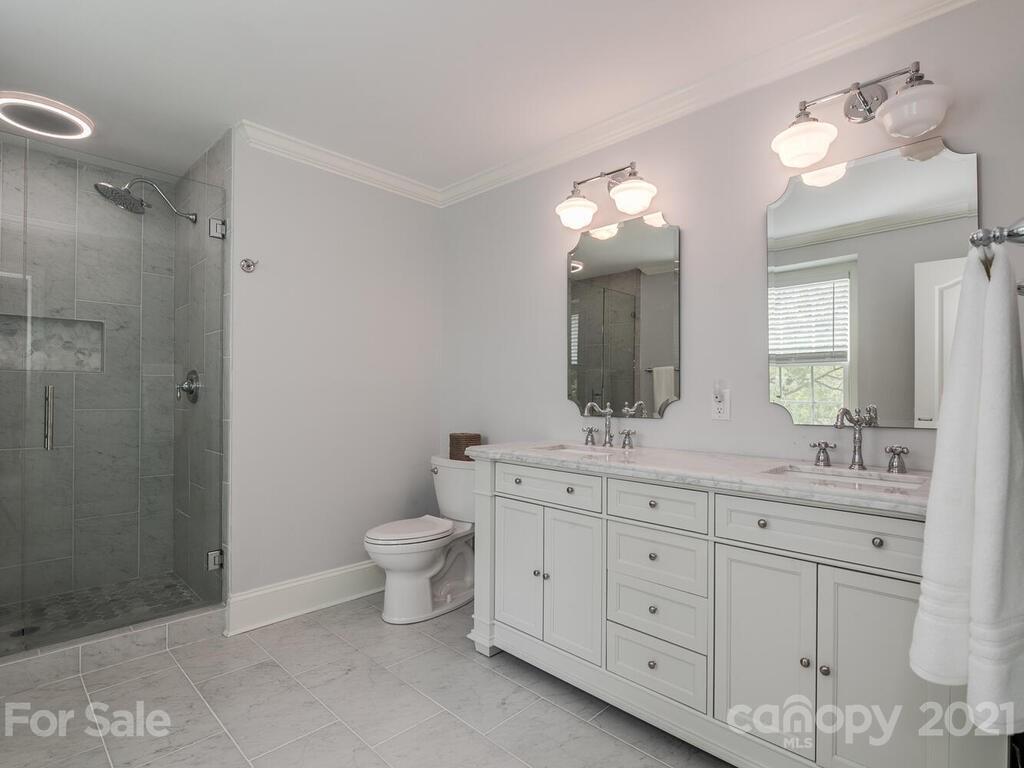 6112 Sharon Acres Road Charlotte, NC 28210 - Photo 14 of 26 Gallery Image 14