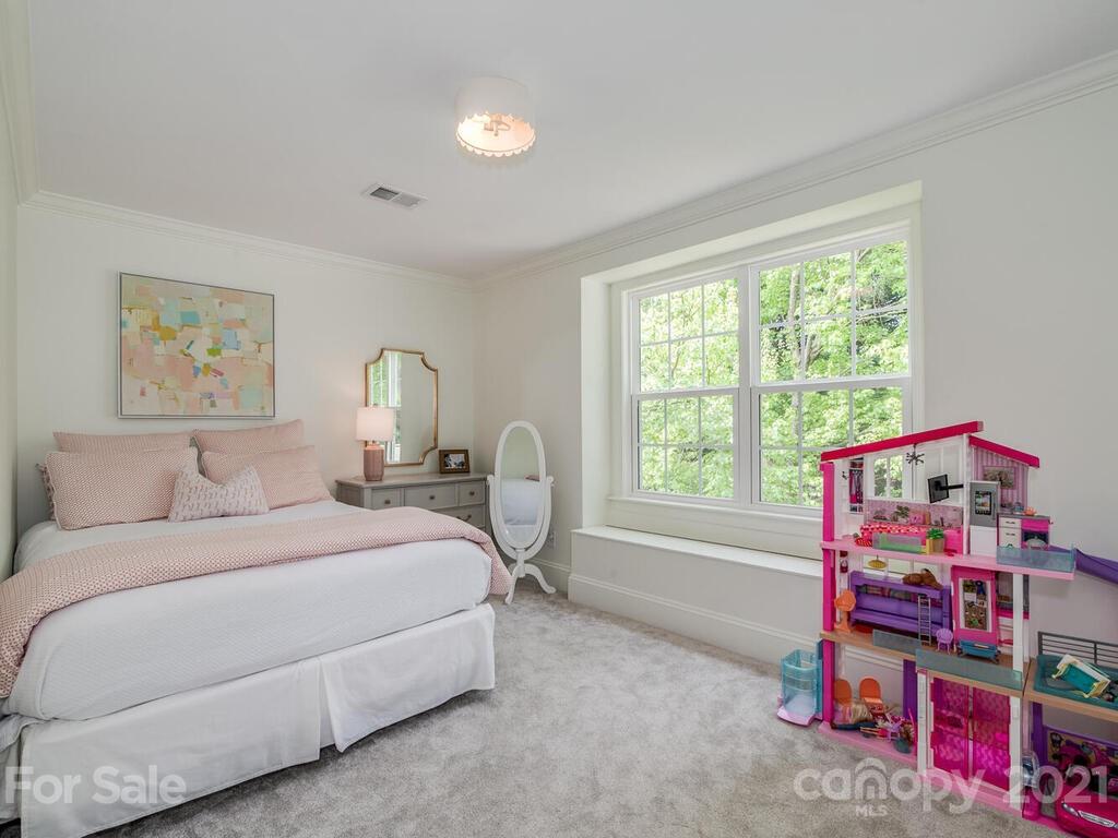 6112 Sharon Acres Road Charlotte, NC 28210 - Photo 16 of 26 Gallery Image 16