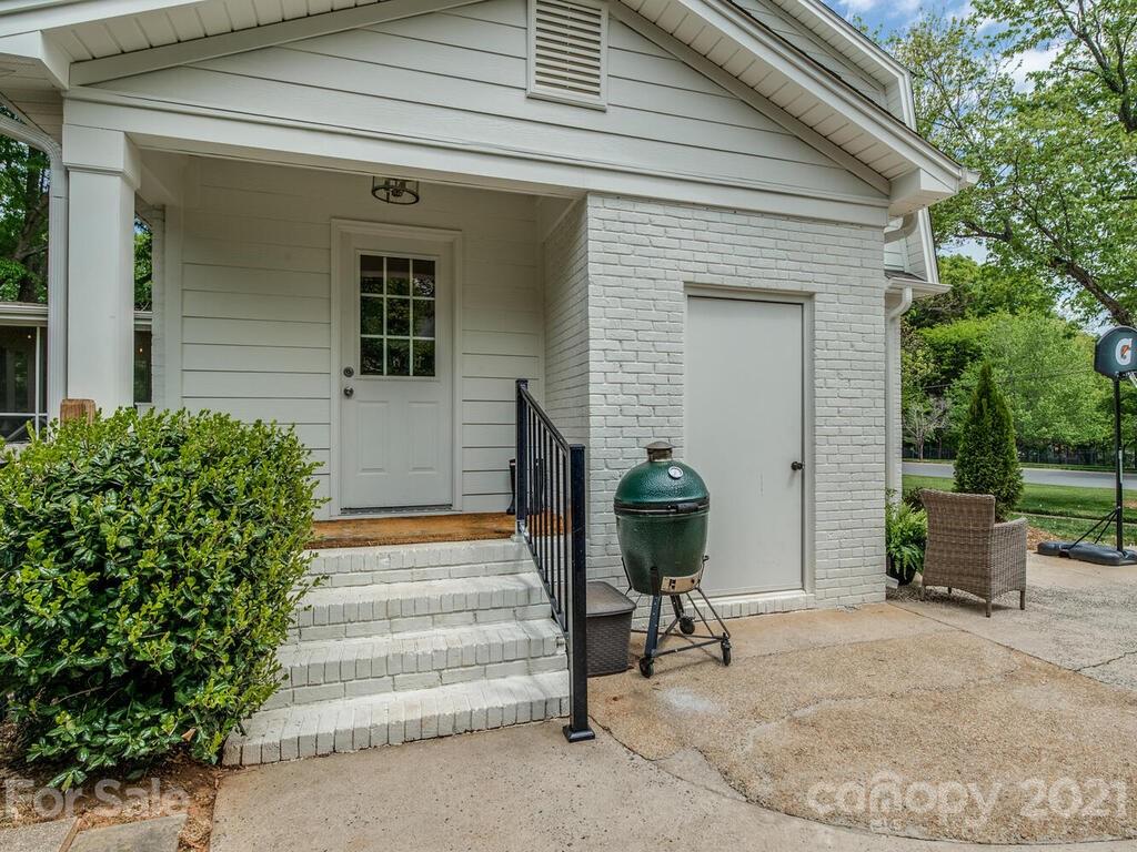 6112 Sharon Acres Road Charlotte, NC 28210 - Photo 21 of 26 Gallery Image 21