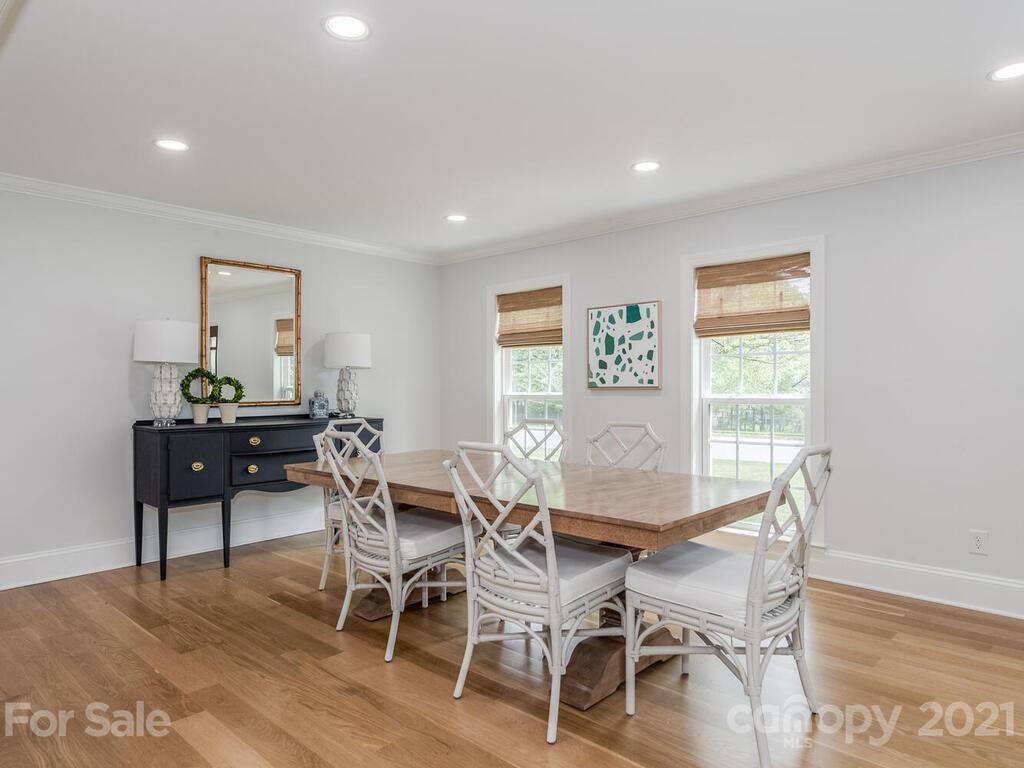6112 Sharon Acres Road Charlotte, NC 28210 - Photo 6 of 26 Gallery Image 6