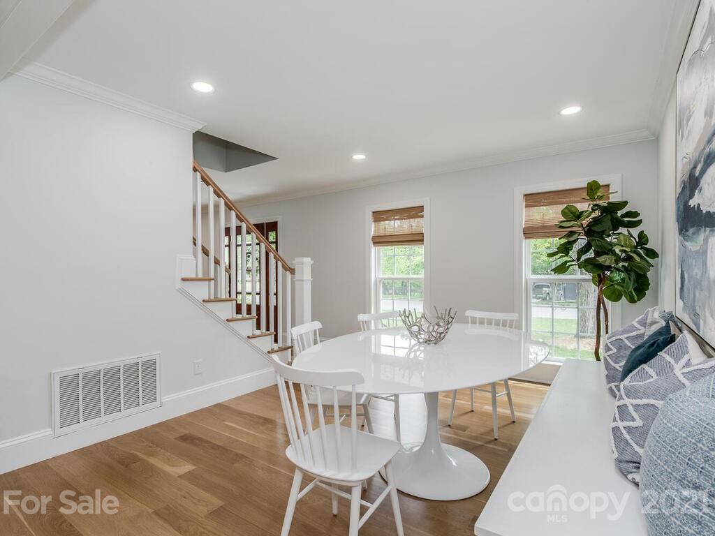 6112 Sharon Acres Road Charlotte, NC 28210 - Photo 10 of 26 Gallery Image 10