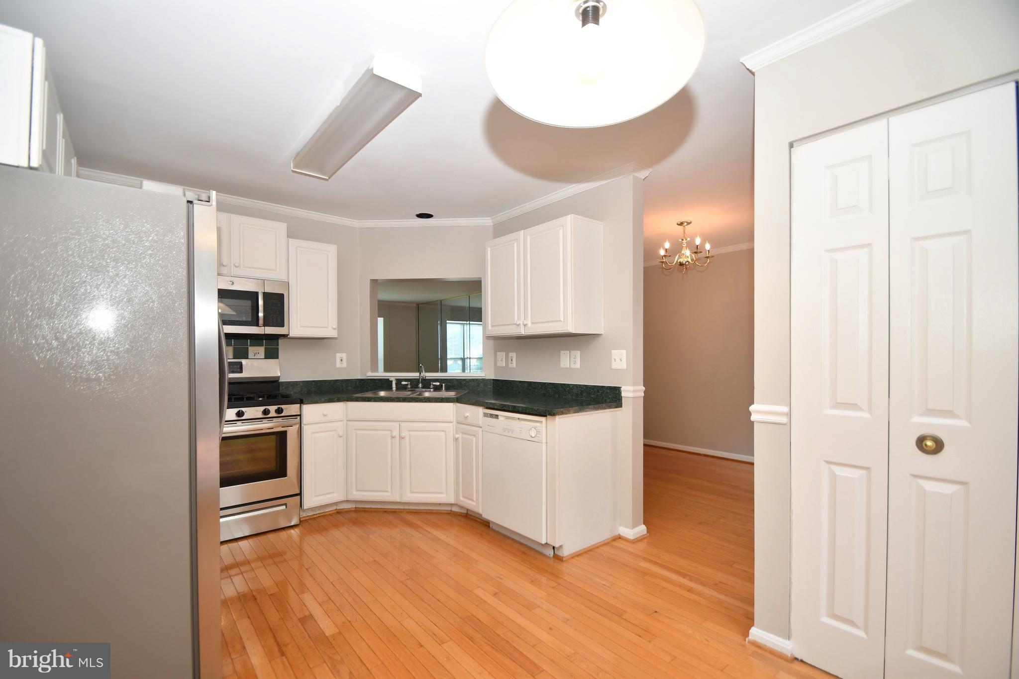 808 Brickston Road Reisterstown, MD 21136 - Photo 11 of 30 Kitchen