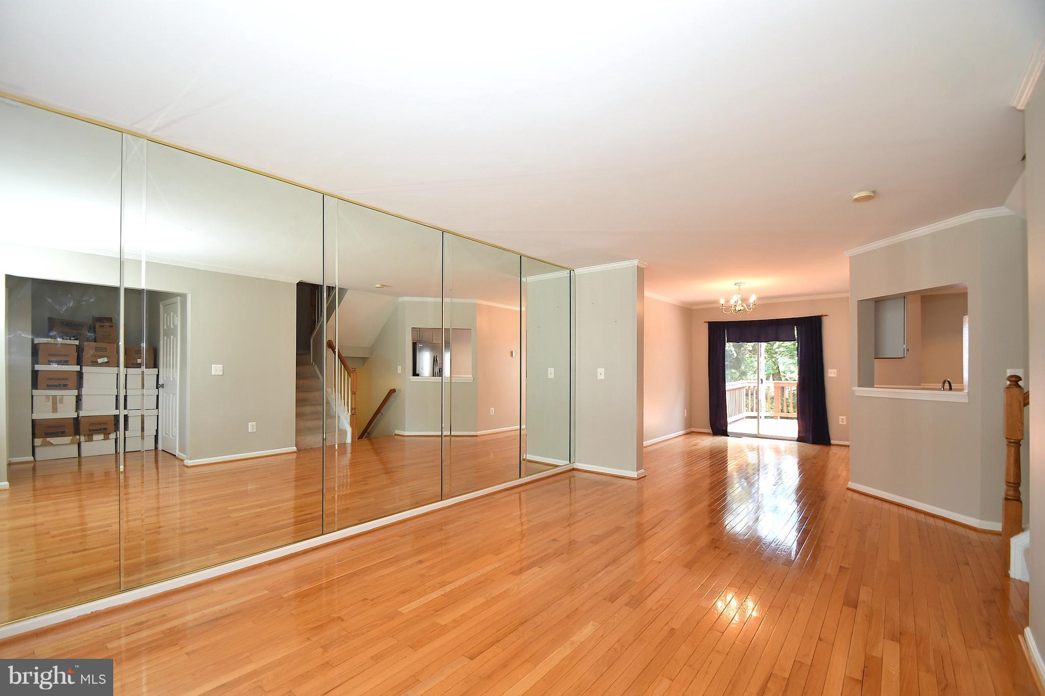 808 Brickston Road Reisterstown, MD 21136 - Photo 4 of 30 Living Room