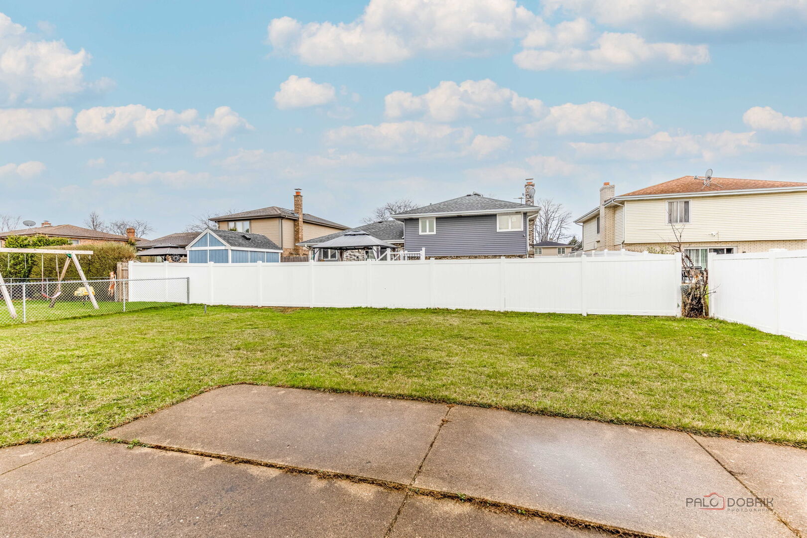 1124 Anvil Court Addison, IL 60101 - Photo 22 of 43 a house with a outdoor space