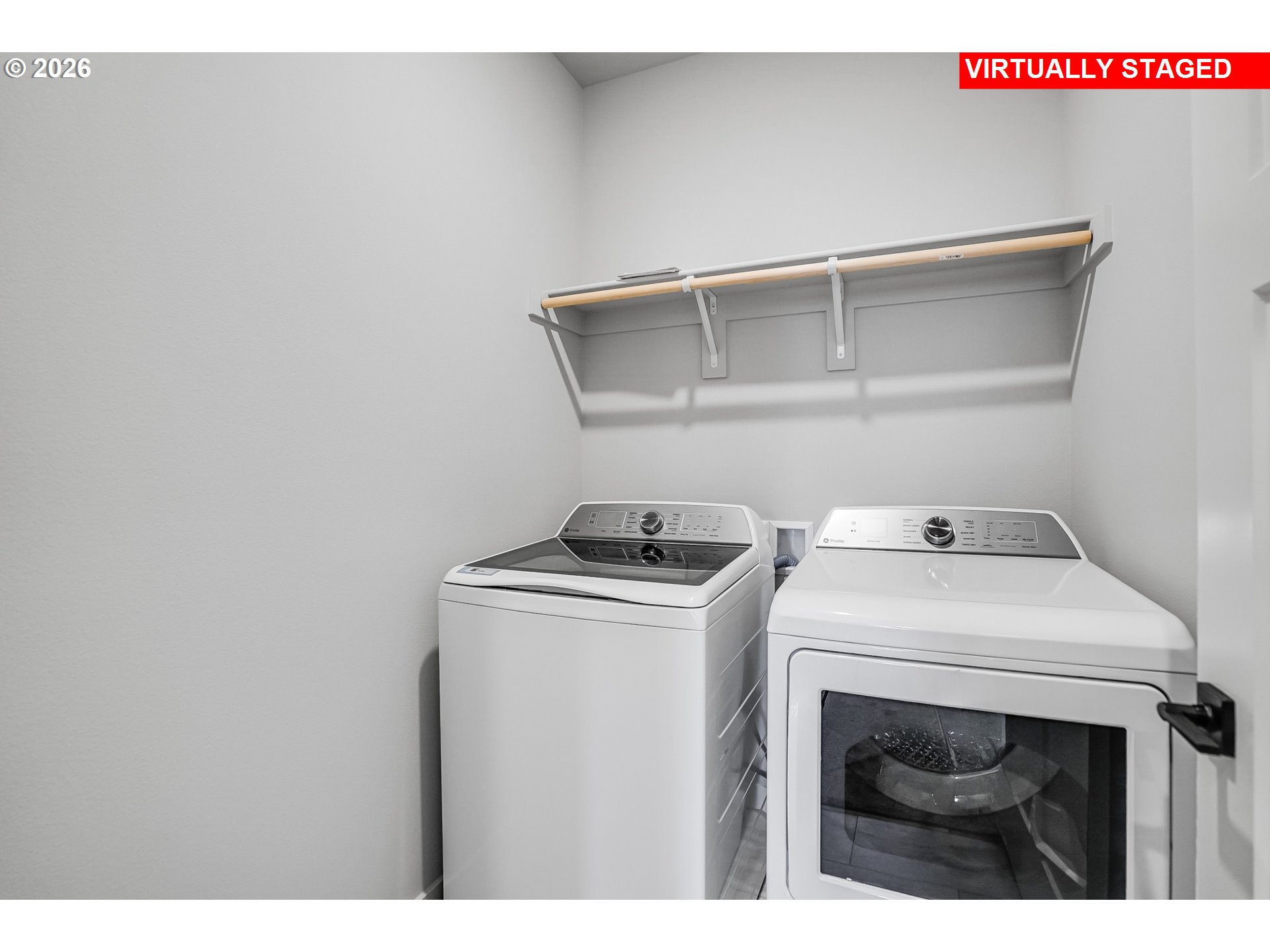5297 North 87th Avenue Camas, WA 98607 - Photo 43 of 44 a utility room with dryer and washer