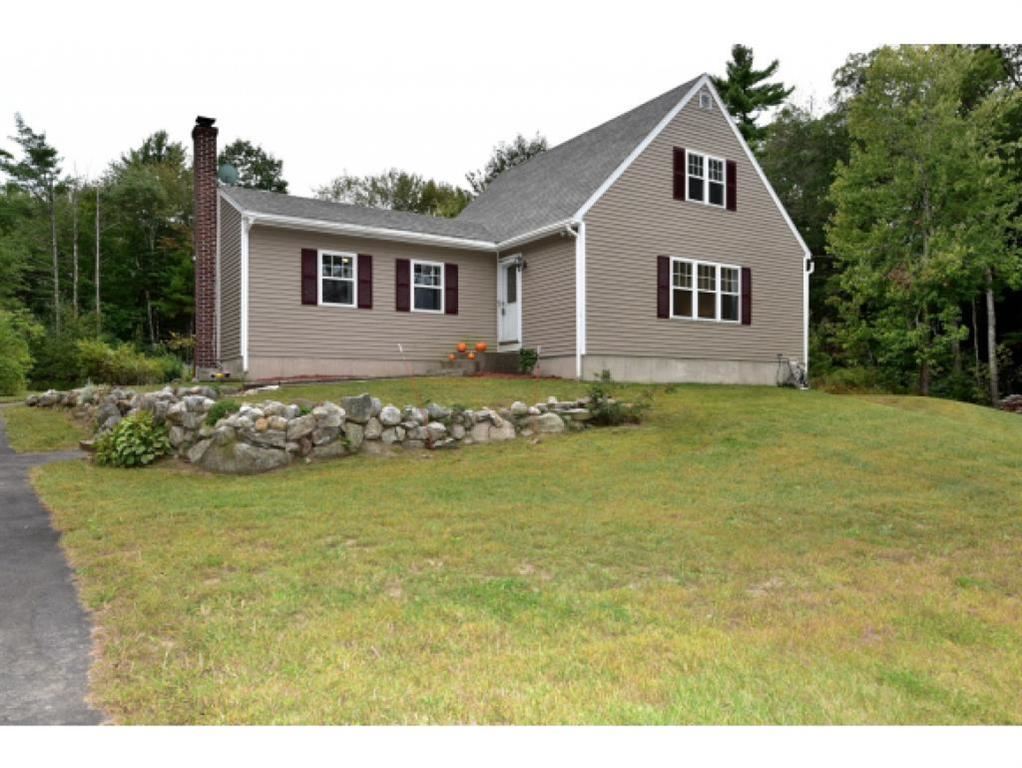 580 Chester Road Auburn, NH 03032 - Photo 2 of 32