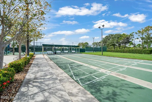 a view of a basketball court
