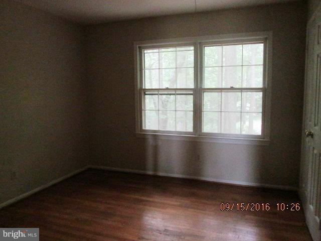 17107 Conoy Road Barnesville, MD 20838 - Photo 8 of 23 Bedroom