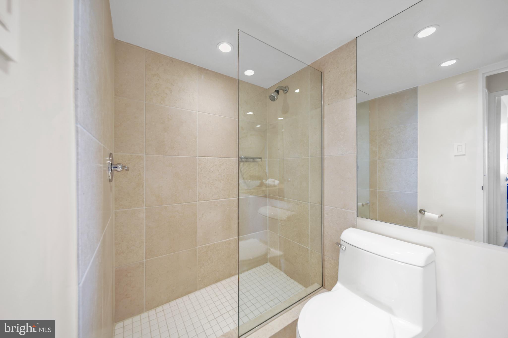 5101 River Road, Unit 1904 Bethesda, MD 20816 - Photo 15 of 26