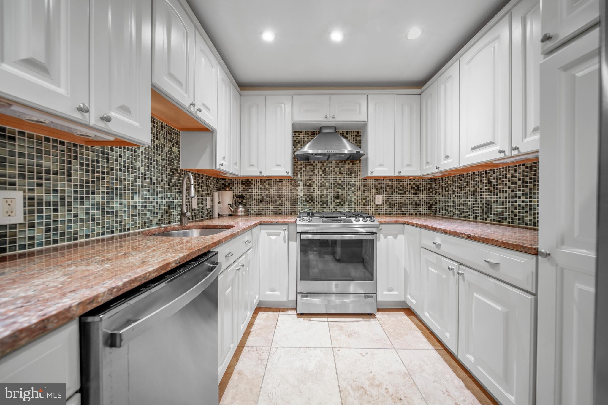 5101 River Road, Unit 1904 Bethesda, MD 20816 - Photo 10 of 43