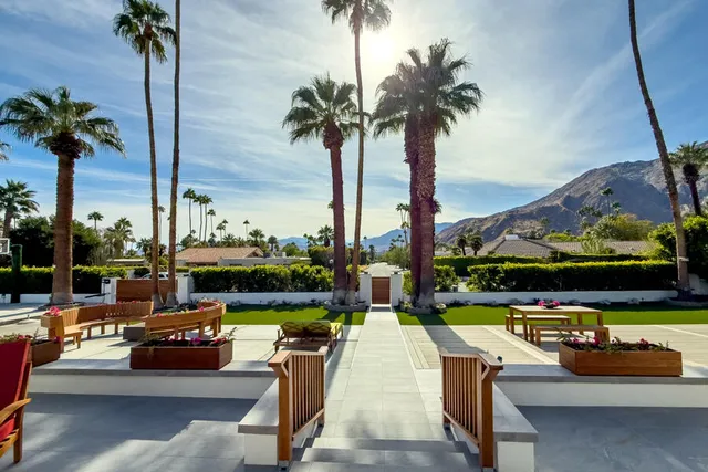 $2,295,000 | 322 Camino Norte, Palm Springs, CA 92262