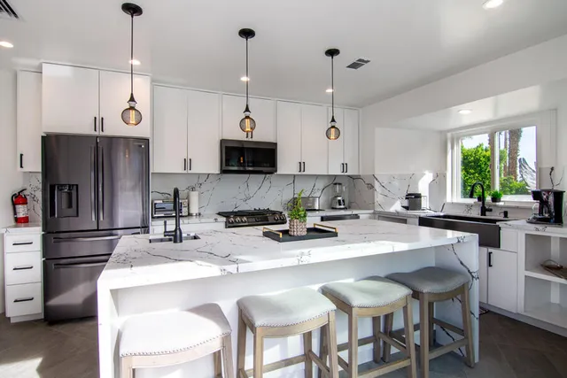 $2,295,000 | 322 Camino Norte, Palm Springs, CA 92262