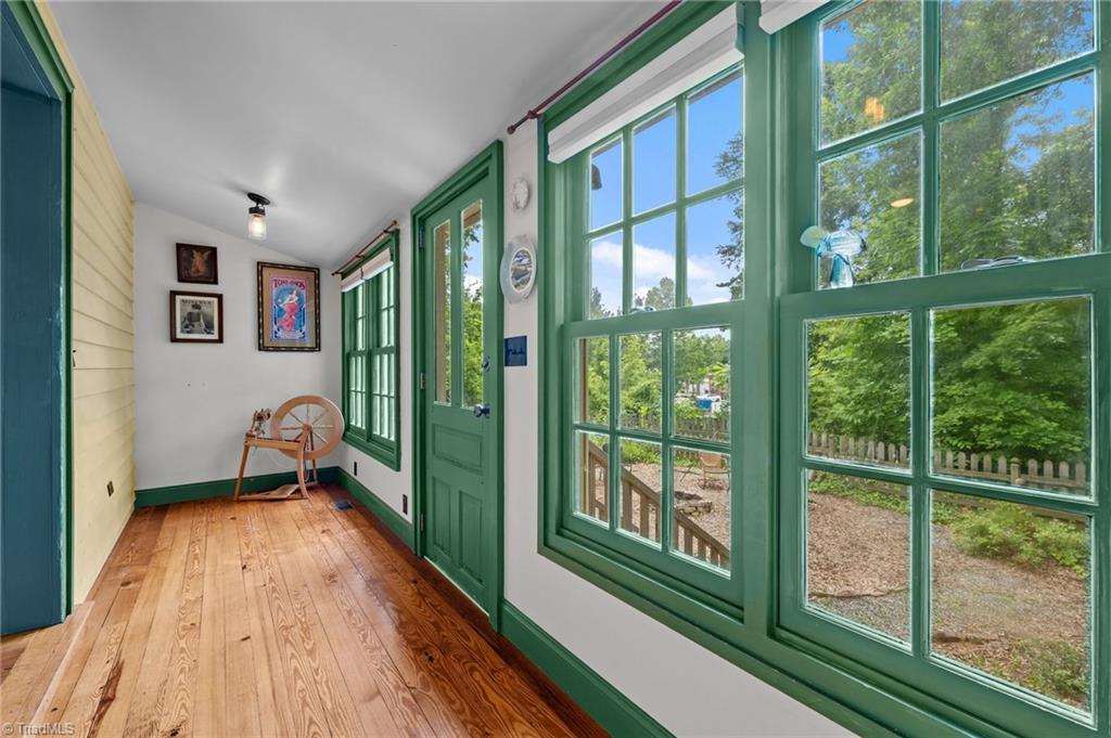 2409 Hodges Road Burlington, NC 27217 - Photo 13 of 45 Sunroom off of Kitchen
