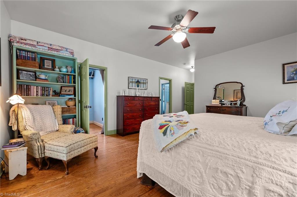 2409 Hodges Road Burlington, NC 27217 - Photo 21 of 45 Primary Bedroom