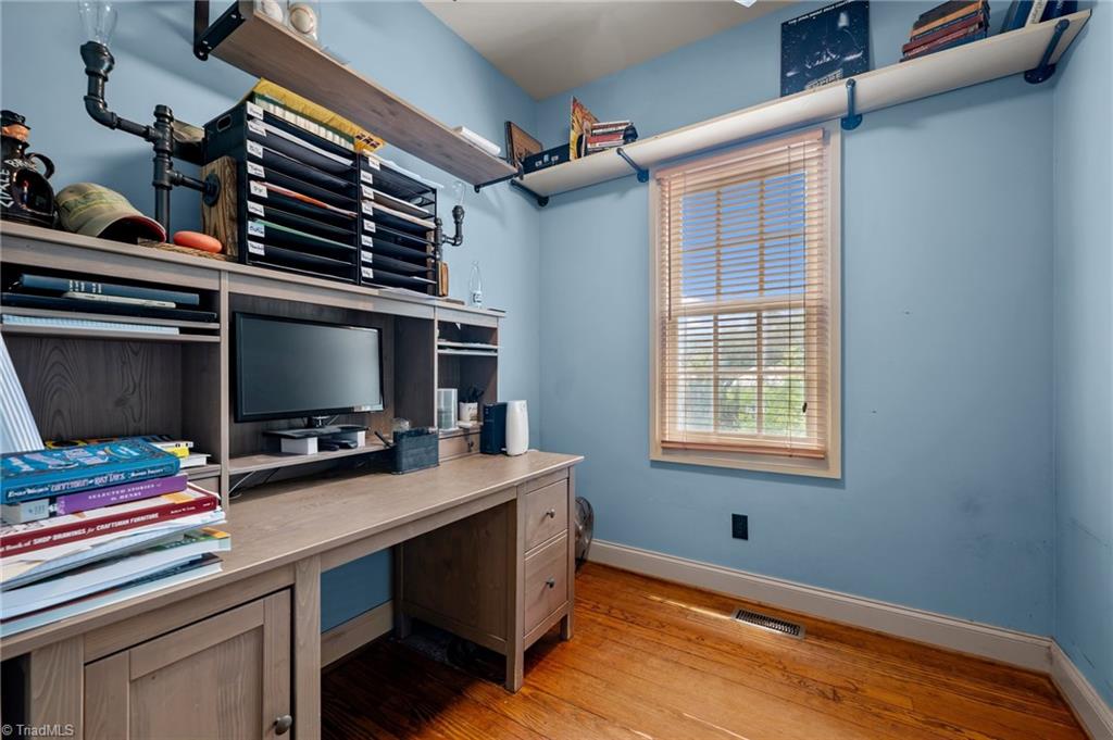 2409 Hodges Road Burlington, NC 27217 - Photo 22 of 45 Walk In Closet or Office/Flex Space