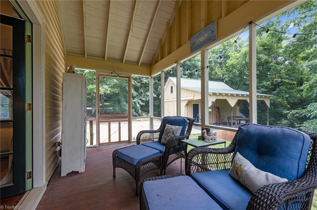 2409 Hodges Road Burlington, NC 27217 - Photo 26 of 45 Screened in Porch