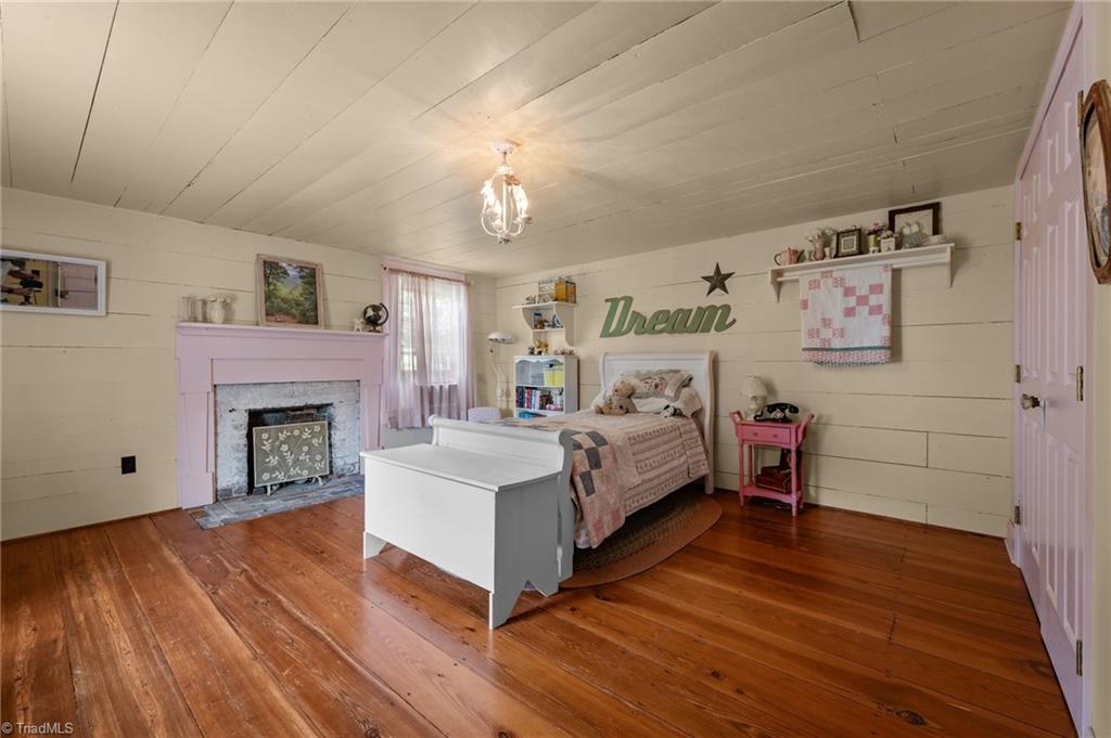 2409 Hodges Road Burlington, NC 27217 - Photo 30 of 45 Upstairs Bedroom