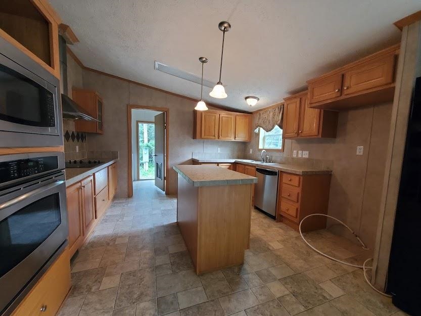 57 Sawmill Road Bethlehem, NH 03574 - Photo 3 of 6
