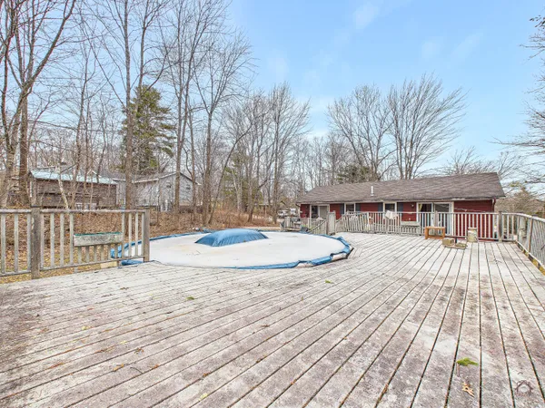 $299,900 | 20 Pinewood Drive, Wiscasset, ME 04578