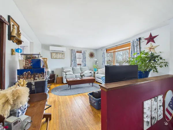 $299,900 | 20 Pinewood Drive, Wiscasset, ME 04578