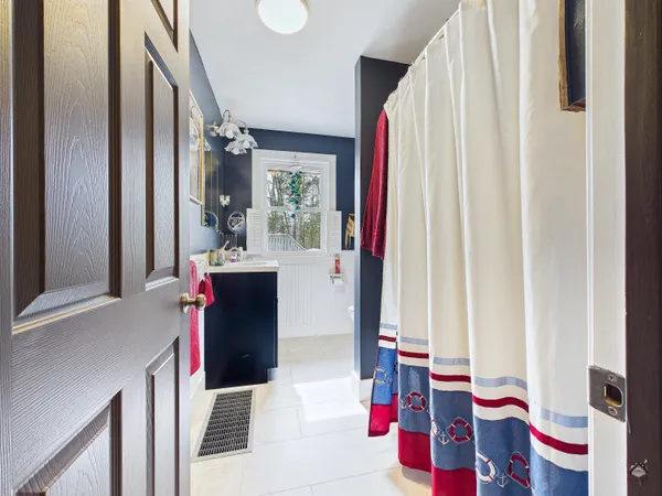 $299,900 | 20 Pinewood Drive, Wiscasset, ME 04578