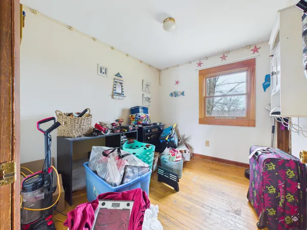 $299,900 | 20 Pinewood Drive, Wiscasset, ME 04578