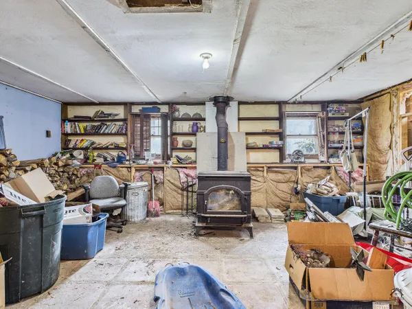 $299,900 | 20 Pinewood Drive, Wiscasset, ME 04578