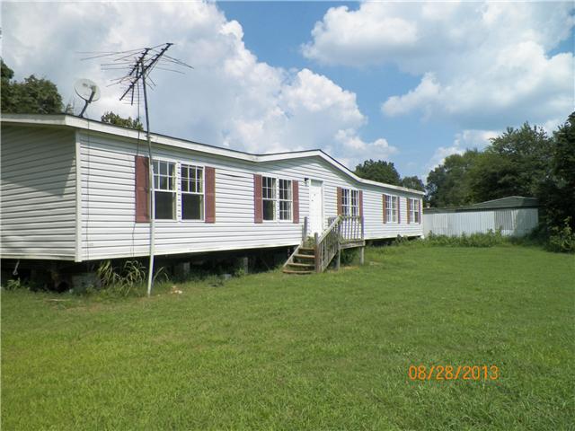 7277 Pinewood Road Nunnelly, TN 37137 - Photo 1 of 17 Front