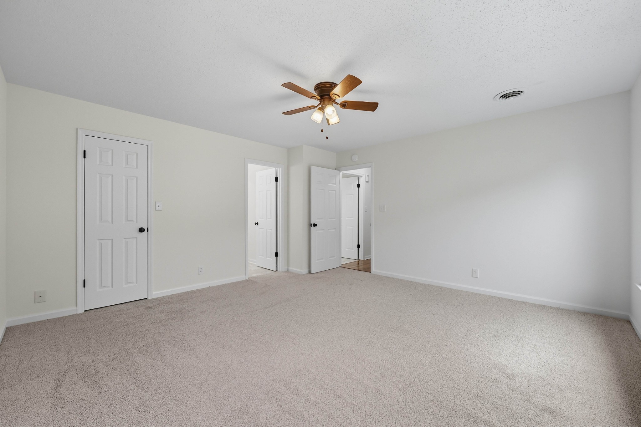 1307 Sun Valley Road Clarksville, TN 37040 - Photo 24 of 40 Gallery Image 24