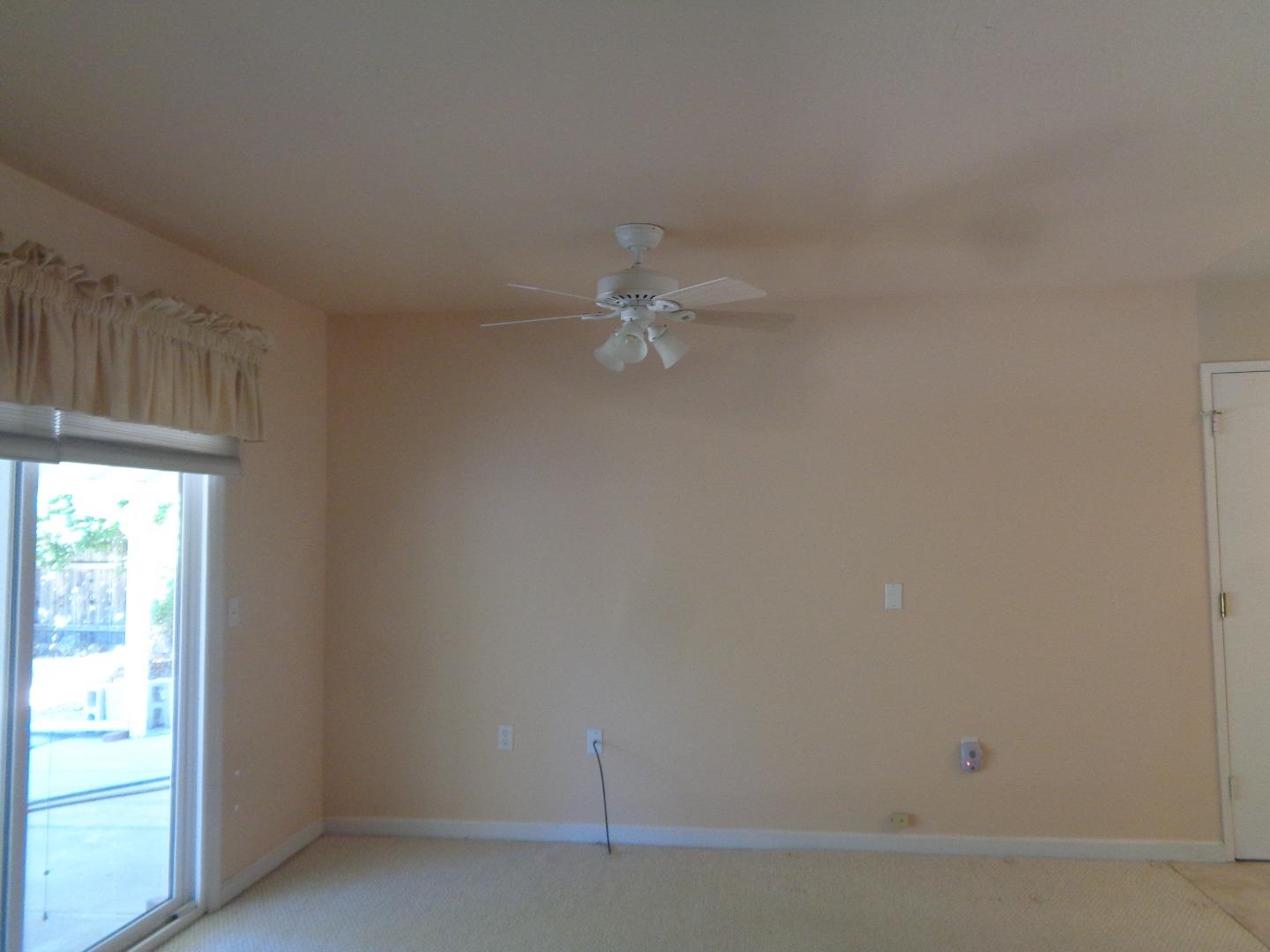 127 Dogwood Place San Ramon, CA 94583 - Photo 3 of 10 a white building with window