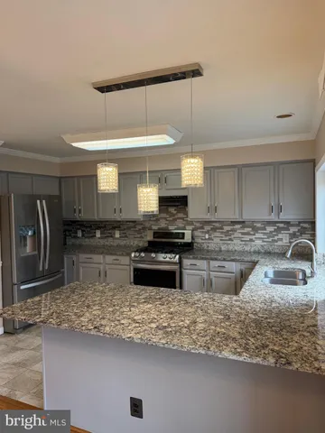 $2,800 | 16820 Jed Forest Lane, Woodbridge, VA 22191