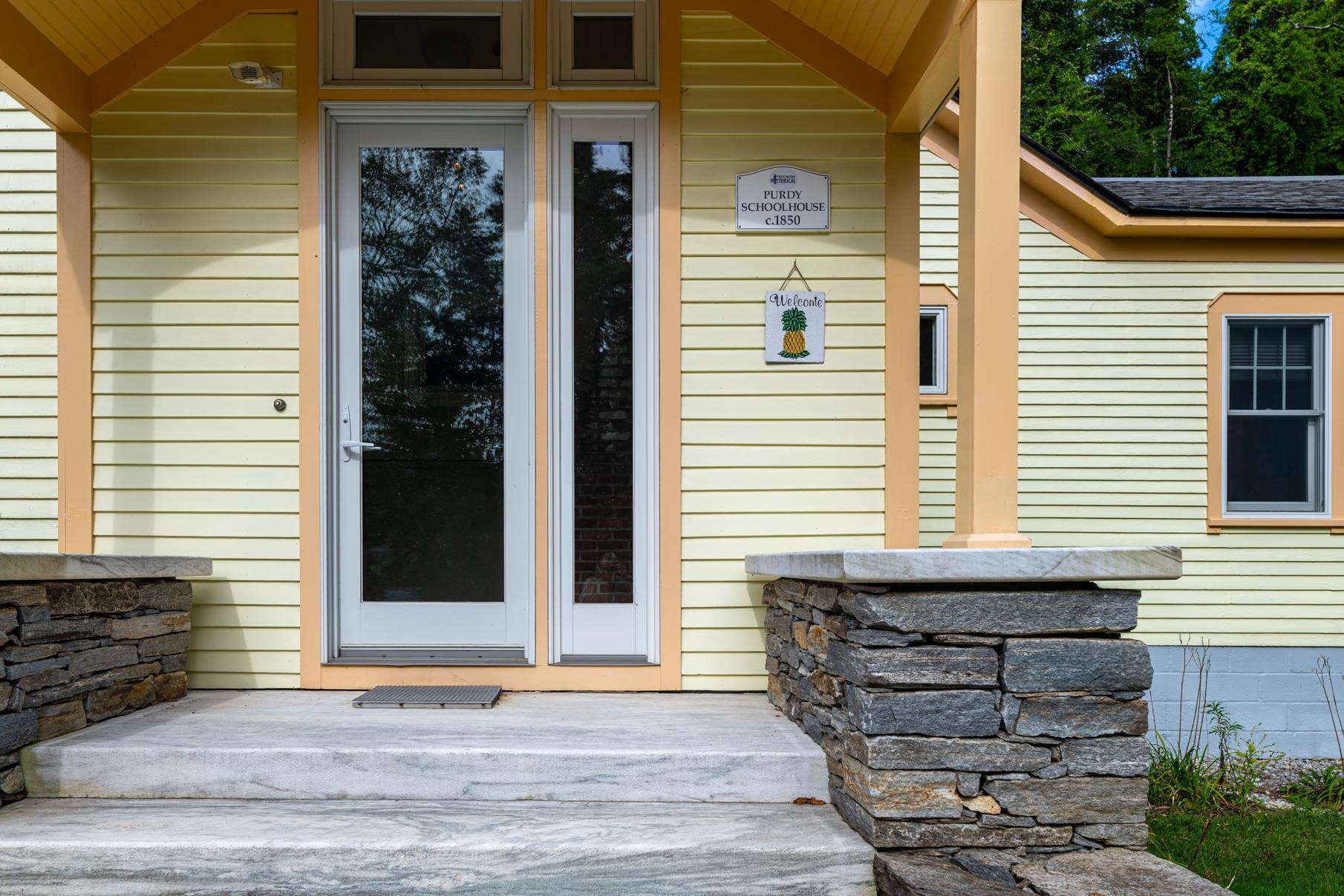 1439 Main Street Manchester, VT 05255 - Photo 3 of 30