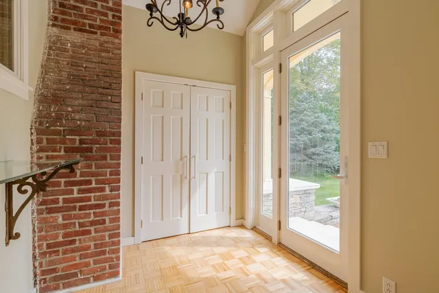 $550,000 | 1439 Main Street, Manchester, VT 05255