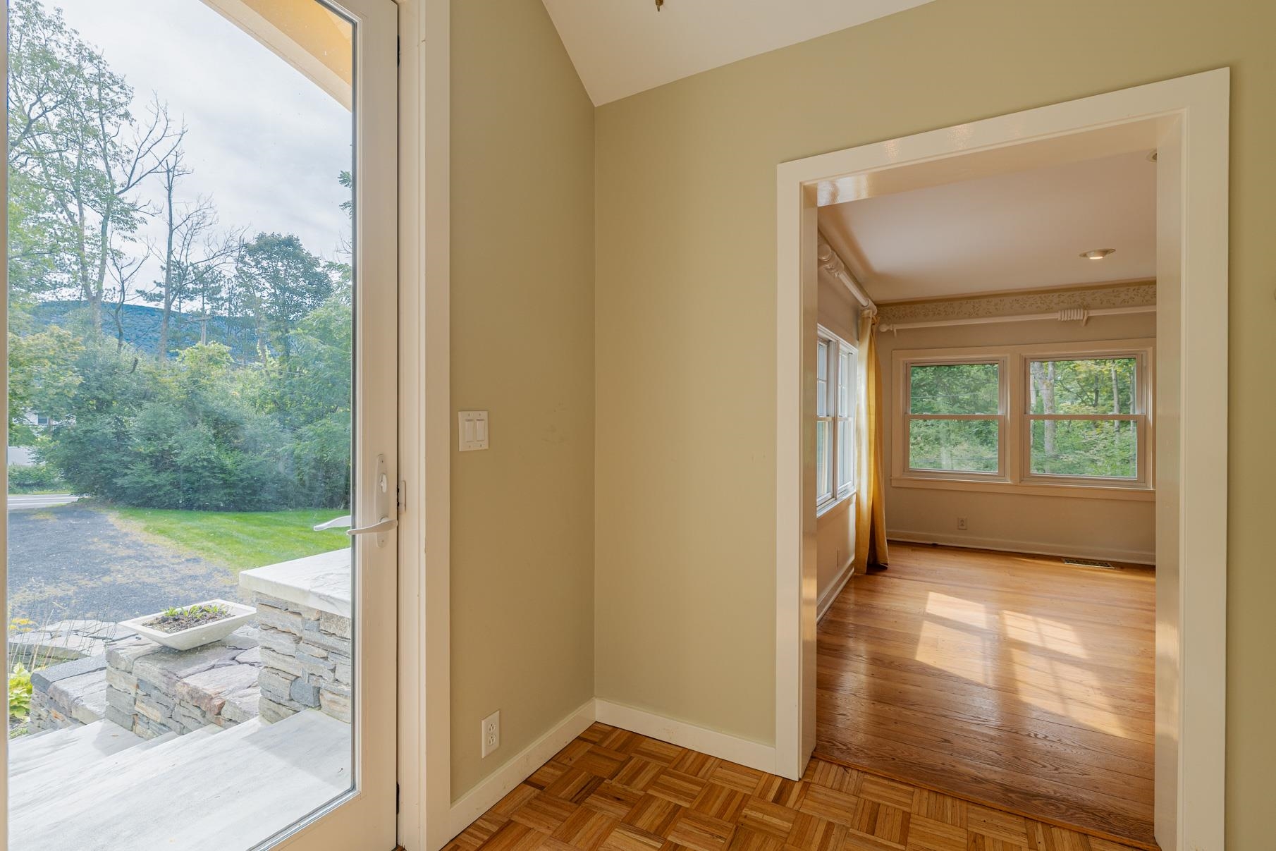 1439 Main Street Manchester, VT 05255 - Photo 5 of 30