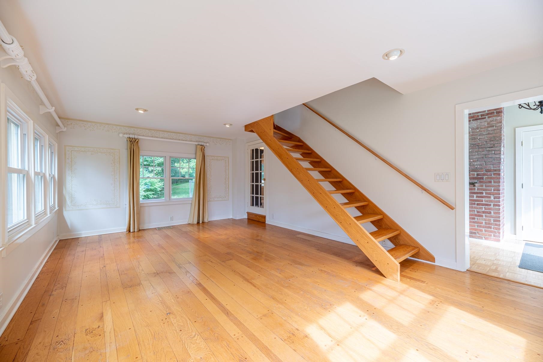 1439 Main Street Manchester, VT 05255 - Photo 8 of 30