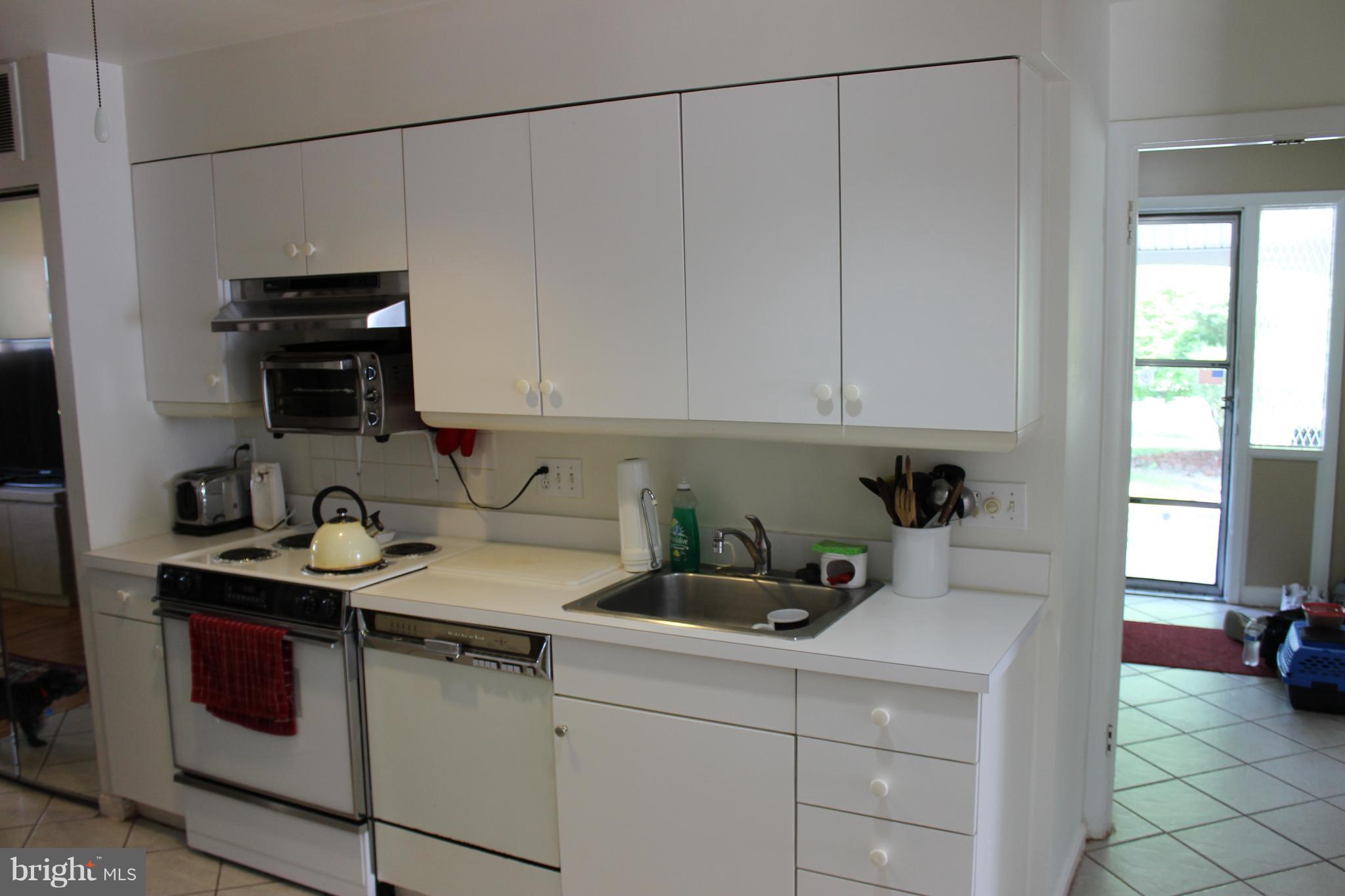 710 Whitaker Terrace Silver Spring, MD 20901 - Photo 13 of 26 Kitchen