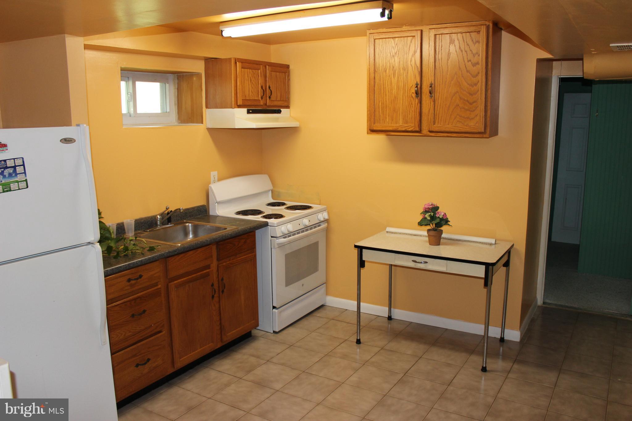 710 Whitaker Terrace Silver Spring, MD 20901 - Photo 15 of 26 Kitchen