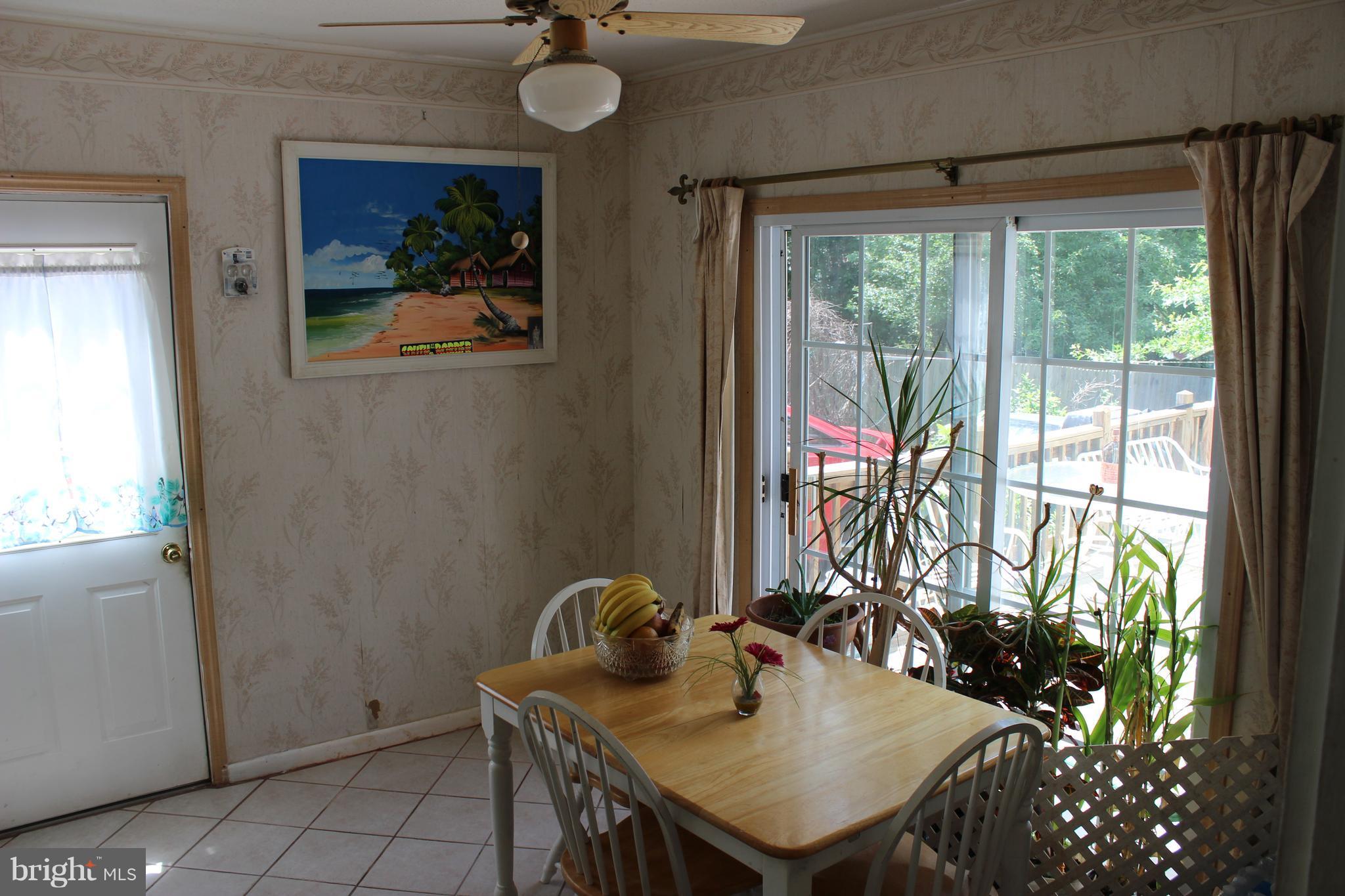 710 Whitaker Terrace Silver Spring, MD 20901 - Photo 8 of 26 Interior (General)