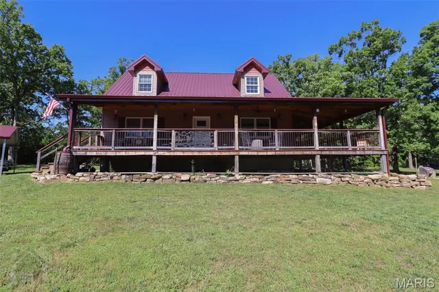 $420,000 | 15785 Commander Drive, Dixon, MO 65459