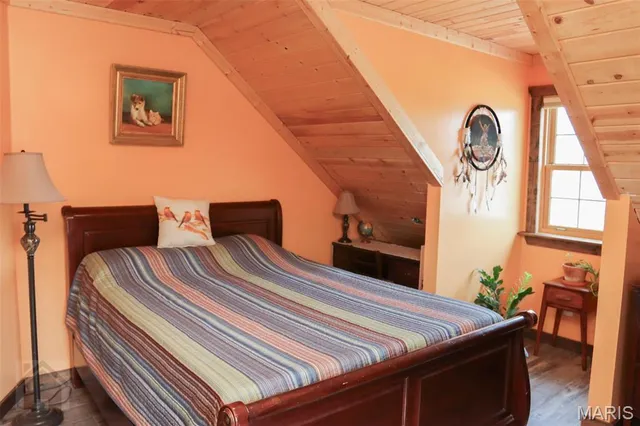 $420,000 | 15785 Commander Drive, Dixon, MO 65459