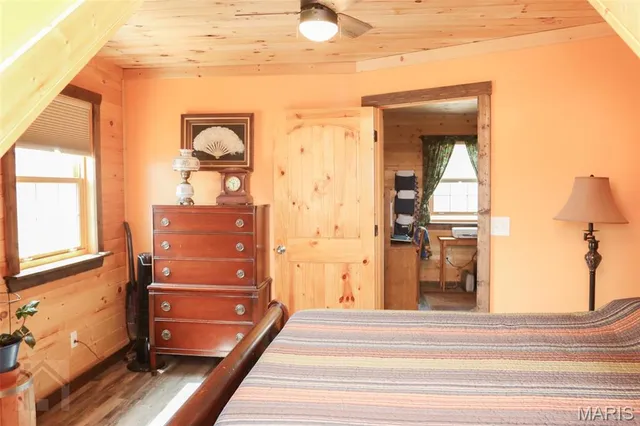 $420,000 | 15785 Commander Drive, Dixon, MO 65459